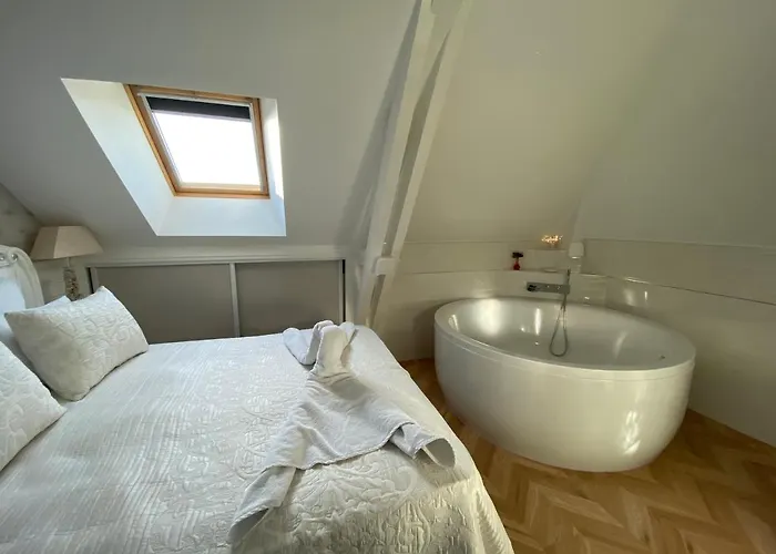 La Demeure De Charme ゲストハウス 4*