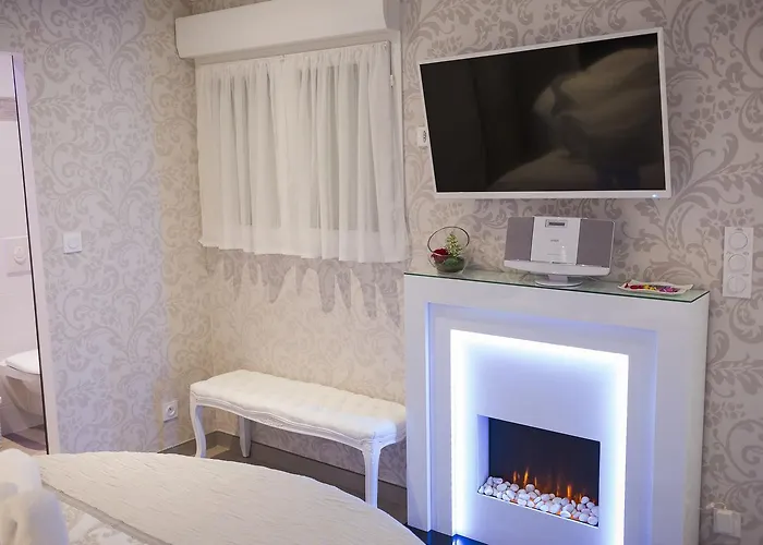 게스트하우스 La Demeure De Charme 4*